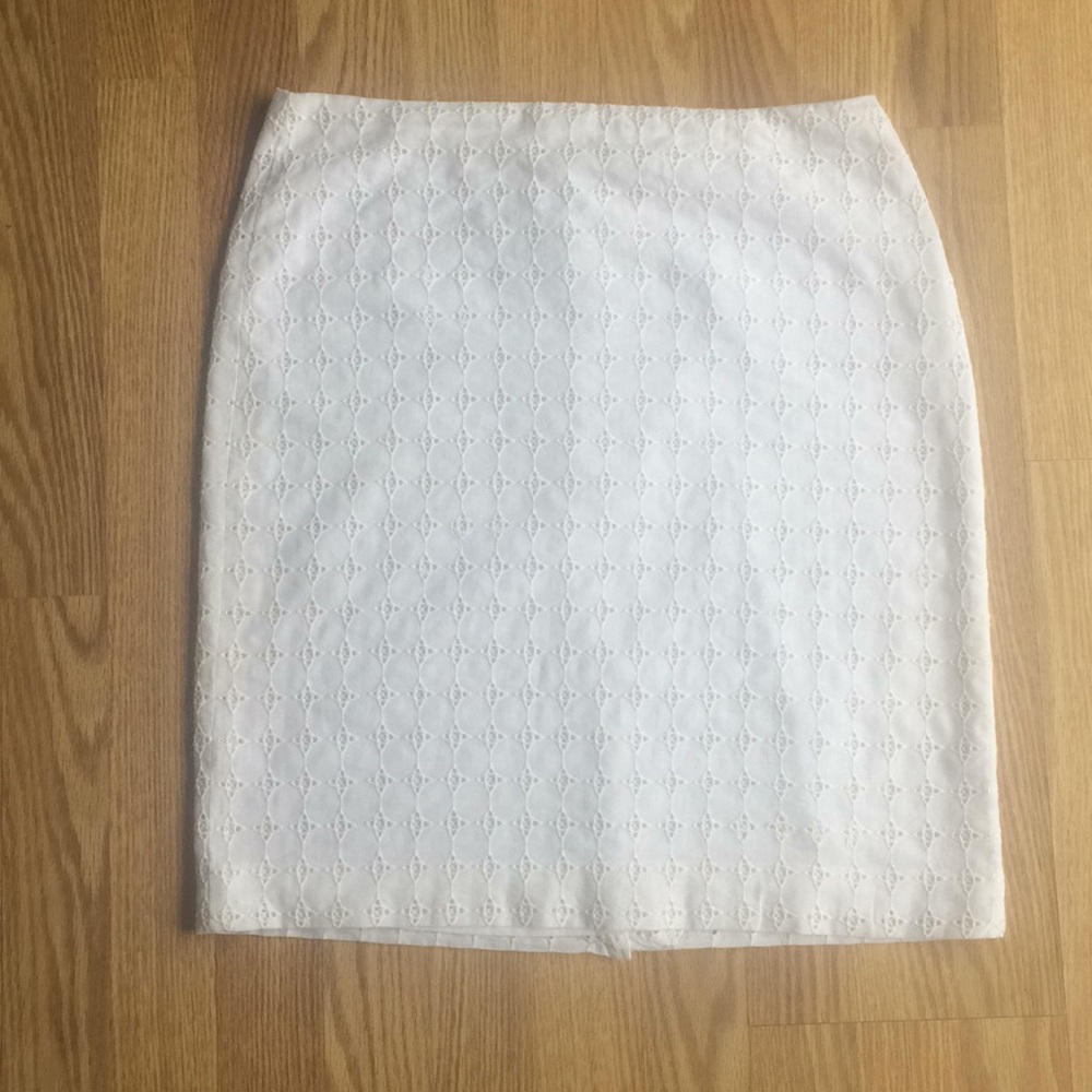 Banana Republic white pencil skirt